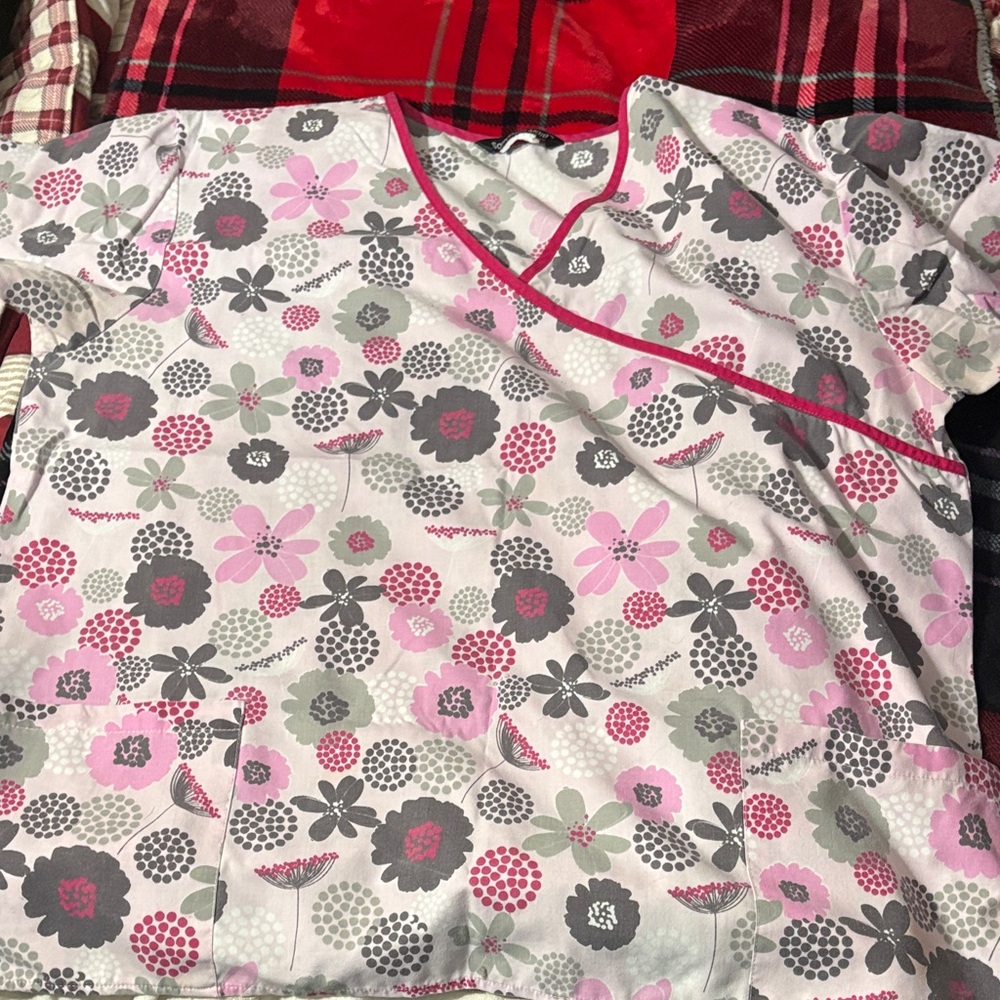 Floral Women’s Scrub Top